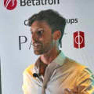 Sebastian Renzacci (ENTREPRENEUR AT TRIP GURU)